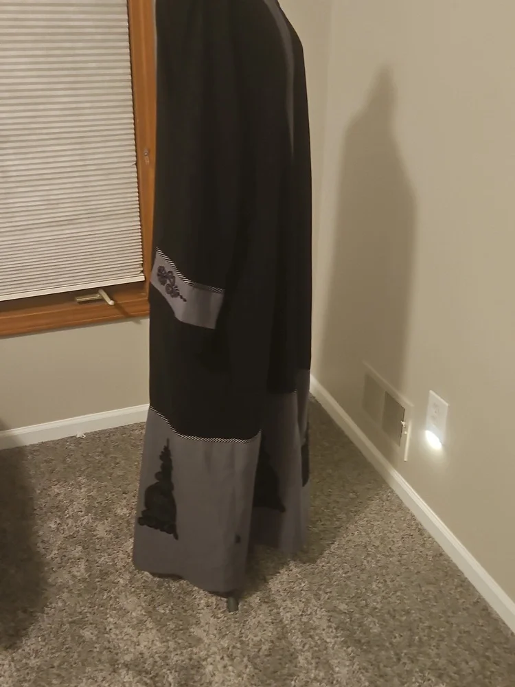 Eid, Ramadan Black And Gray Abaya - Picture 7 of 8